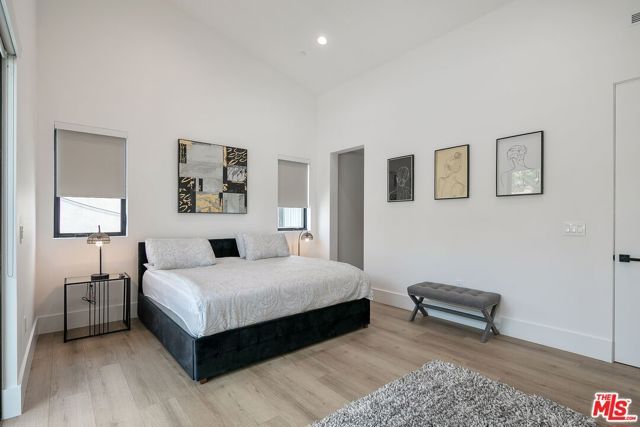 1236 N Spaulding Avenue 2, West Hollywood, CA 90046