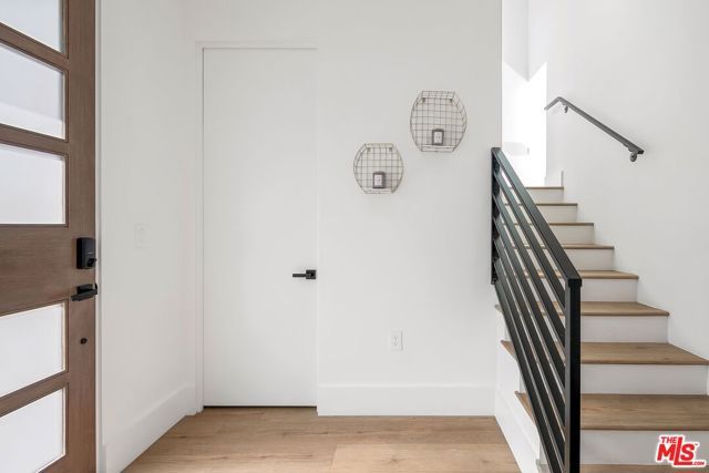 1236 N Spaulding Avenue 2, West Hollywood, CA 90046