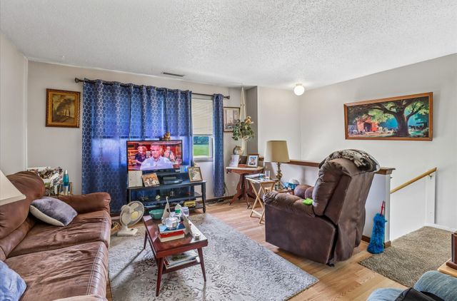 2030-2032 E Caulder Avenue, Des Moines, IA 50320