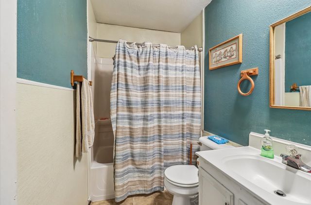 2030-2032 E Caulder Avenue, Des Moines, IA 50320