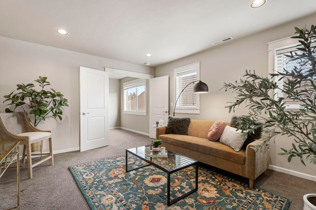 20896 Gateway Drive, Bend, OR 97702