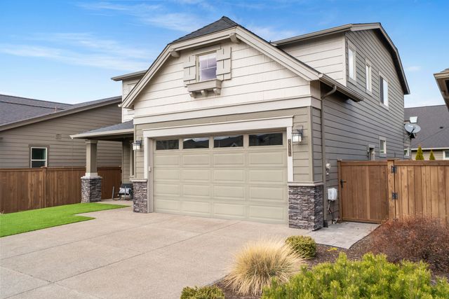 20896 Gateway Drive, Bend, OR 97702