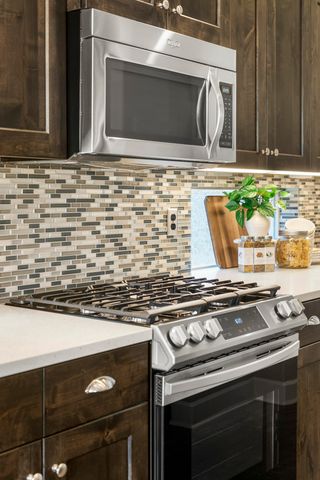 20896 Gateway Drive, Bend, OR 97702