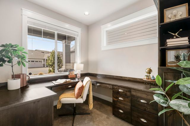 20896 Gateway Drive, Bend, OR 97702