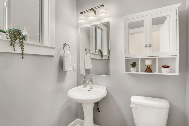 20896 Gateway Drive, Bend, OR 97702