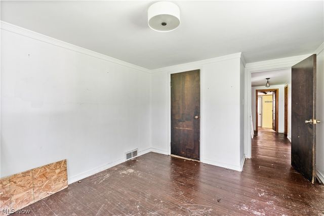 1219 Midland Avenue, New Franklin, OH 44203