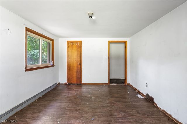 1219 Midland Avenue, New Franklin, OH 44203
