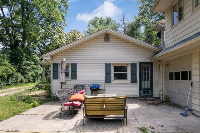 1219 Midland Avenue, New Franklin, OH 44203