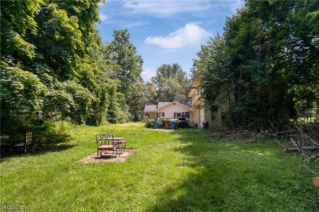 1219 Midland Avenue, New Franklin, OH 44203