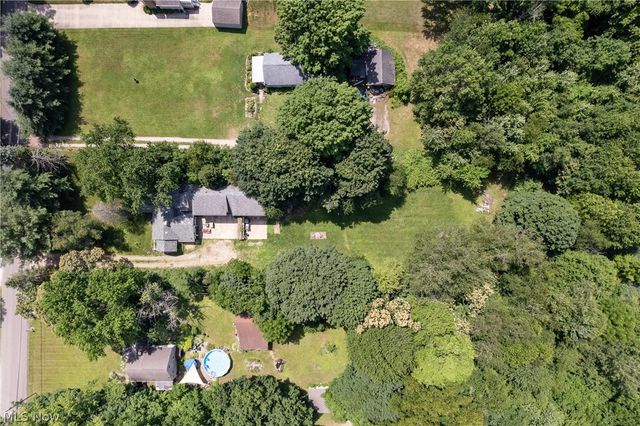 1219 Midland Avenue, New Franklin, OH 44203