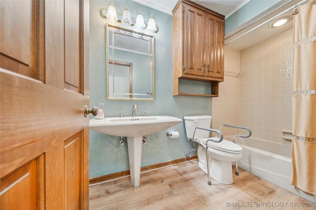 4530 E 103rd Street, Tulsa, OK 74137