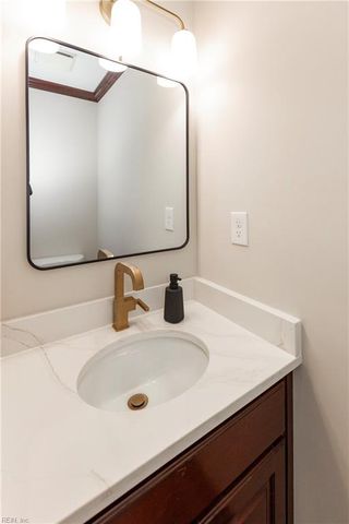 809 Botetourt GDNS, Norfolk, VA 23507