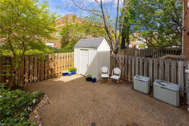 809 Botetourt GDNS, Norfolk, VA 23507