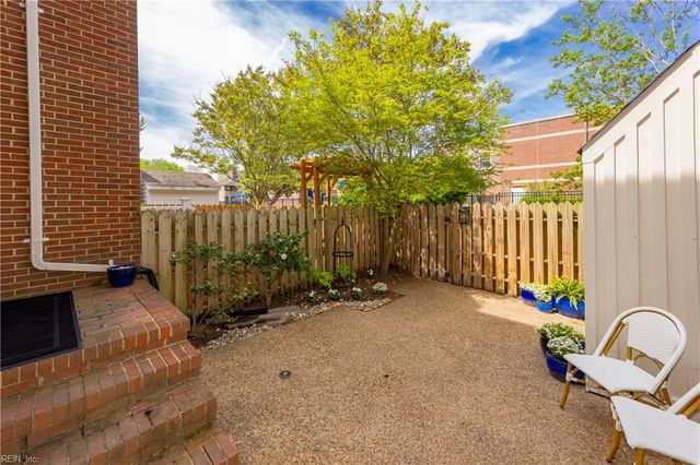 809 Botetourt GDNS, Norfolk, VA 23507