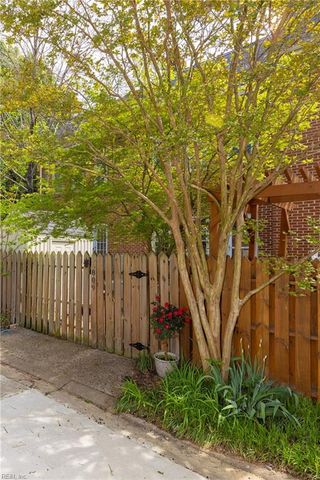 809 Botetourt GDNS, Norfolk, VA 23507