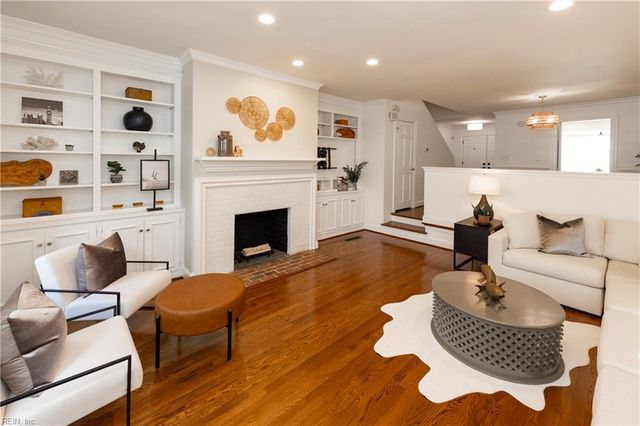 809 Botetourt GDNS, Norfolk, VA 23507