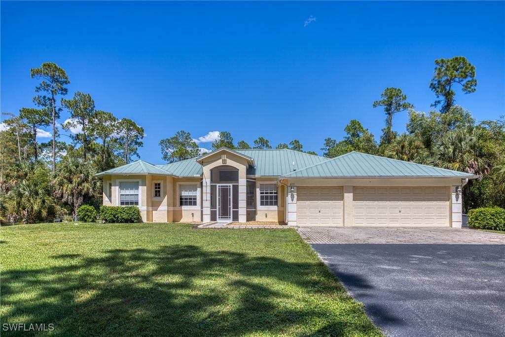 615 12th AVE NE, Naples, FL 34120