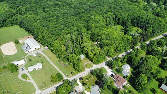 8552 Ravenna Road, Chardon, OH 44024