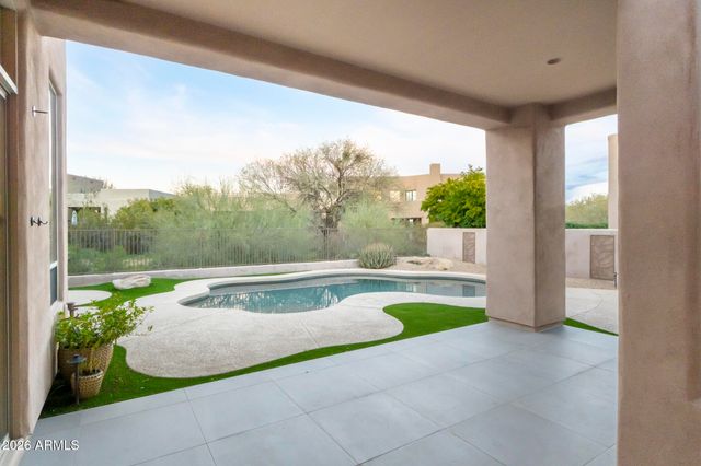 10858 E HEDGEHOG Place, Scottsdale, AZ 85262