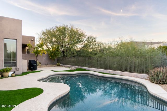 10858 E HEDGEHOG Place, Scottsdale, AZ 85262