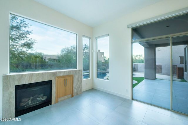 10858 E HEDGEHOG Place, Scottsdale, AZ 85262