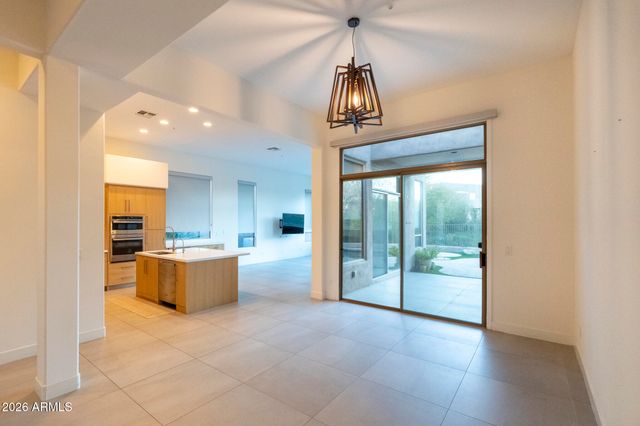 10858 E HEDGEHOG Place, Scottsdale, AZ 85262