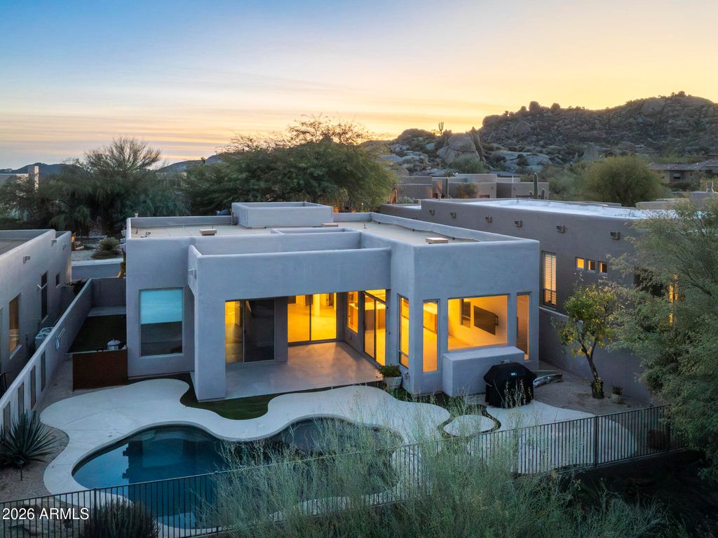 10858 E HEDGEHOG Place, Scottsdale, AZ 85262