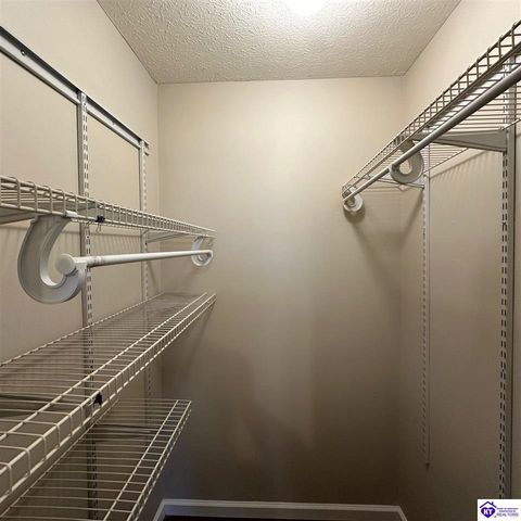 744 Brian Court, Radcliff, KY 40160