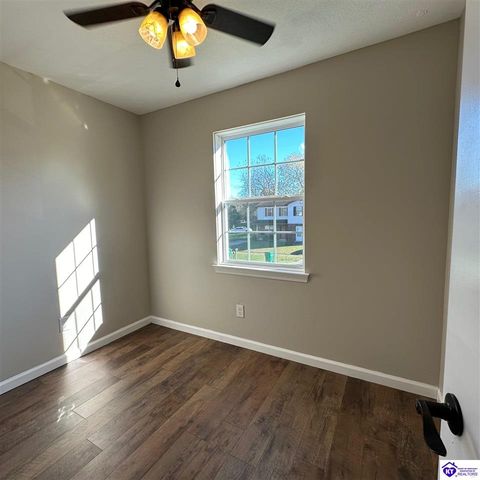 744 Brian Court, Radcliff, KY 40160