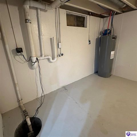 744 Brian Court, Radcliff, KY 40160