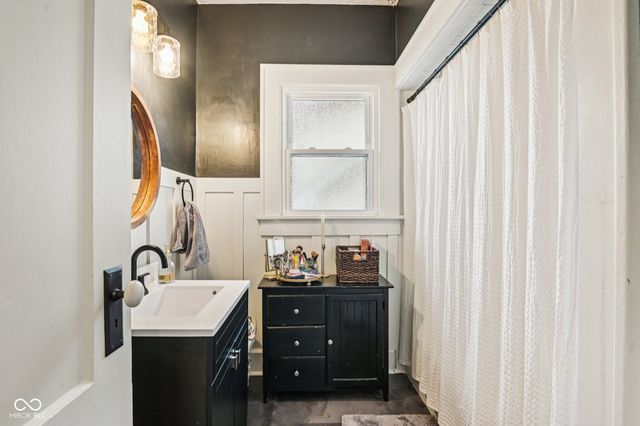 243 North Street, Danville, IN 46122