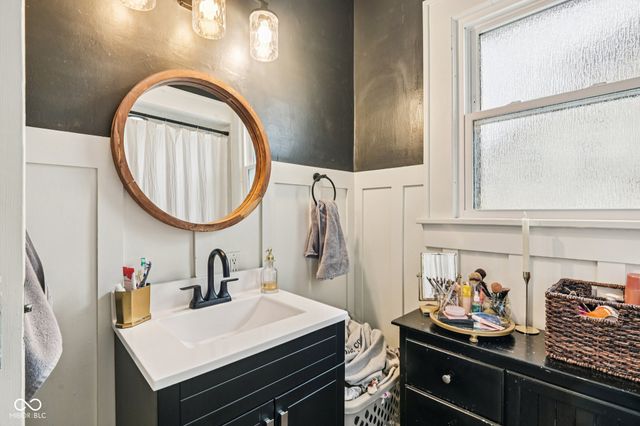 243 North Street, Danville, IN 46122