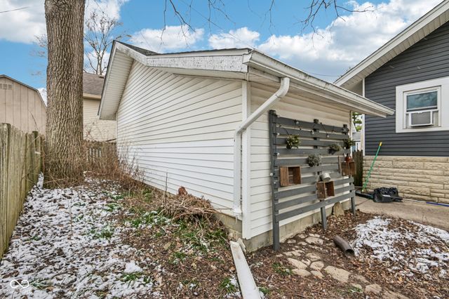 243 North Street, Danville, IN 46122