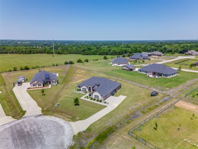 119 Cottonwood Court, Van Alstyne, TX 75495
