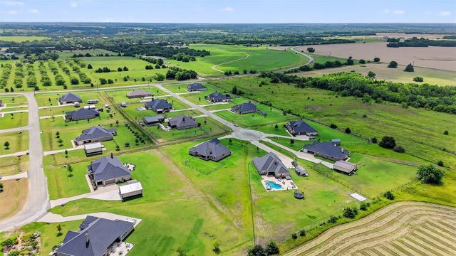 119 Cottonwood Court, Van Alstyne, TX 75495