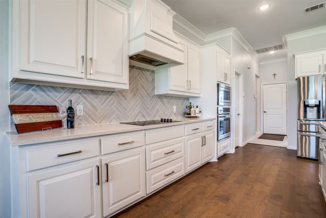 119 Cottonwood Court, Van Alstyne, TX 75495