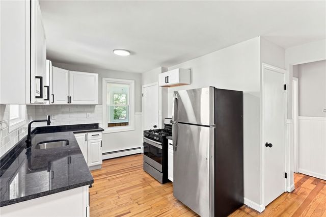 31 Rowan Street, Providence, RI 02908