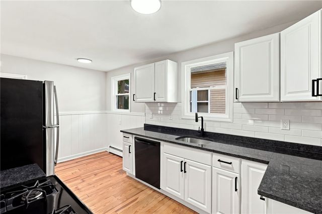 31 Rowan Street, Providence, RI 02908