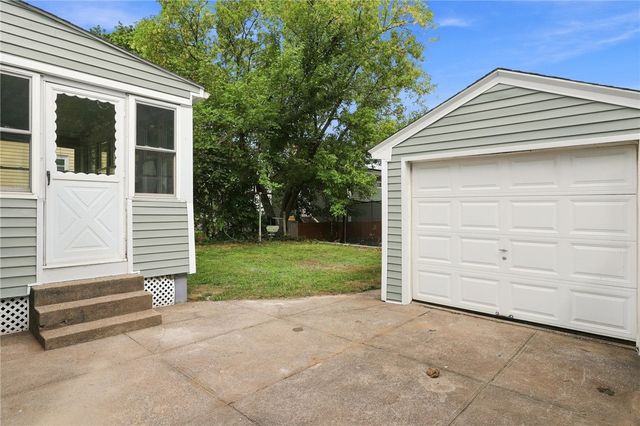 31 Rowan Street, Providence, RI 02908