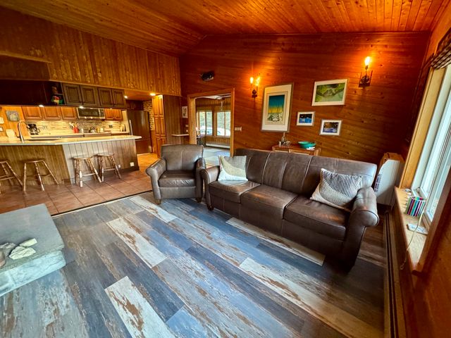 212 River Road, Piermont, NH 03779