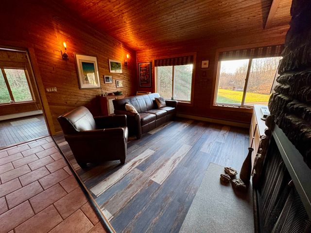 212 River Road, Piermont, NH 03779