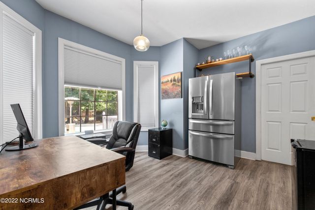 255 W Hedgelawn Way, Southern Pines, NC 28387