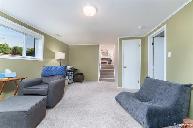 11860 Riverside Drive, Plymouth, MI 48170