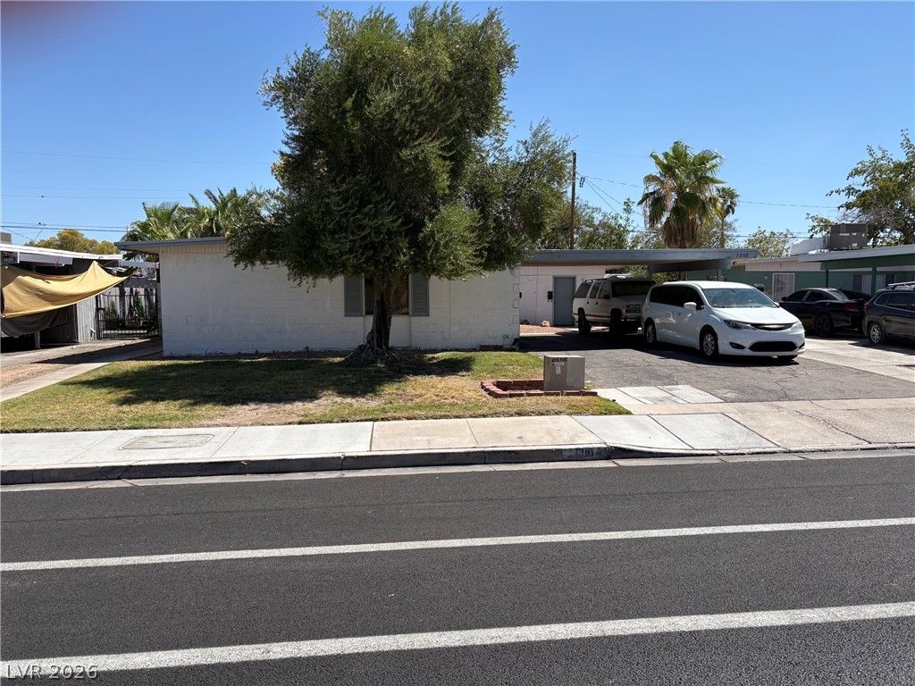 1220 East Saint Louis Avenue, Las Vegas, NV 89104 — exterior