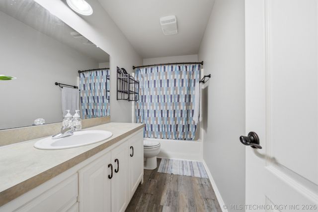 18141 S 156th East Avenue, Bixby, OK 74008