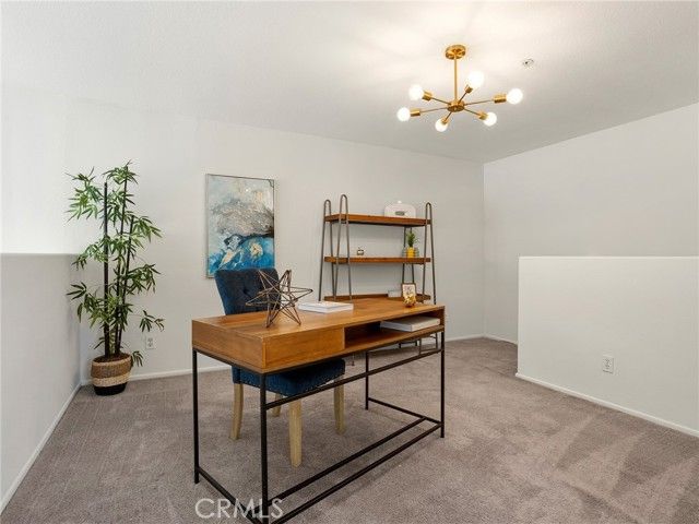 11044 Acama Street 302, Studio City (los Angeles), CA 91602