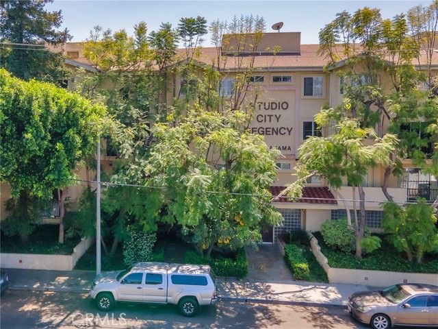 11044 Acama Street 302, Studio City (los Angeles), CA 91602