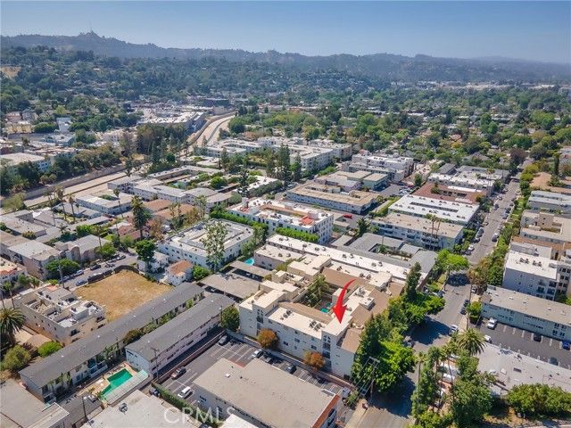 11044 Acama Street 302, Studio City (los Angeles), CA 91602