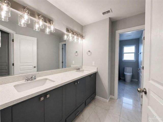 10318 N 26th Lane, Mcallen, TX 78504