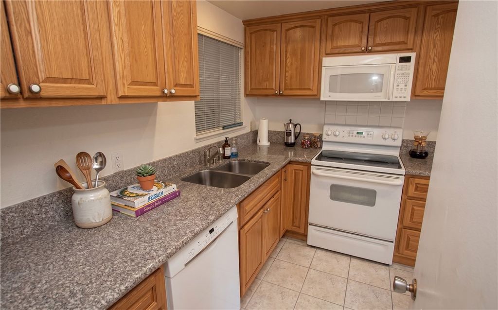 967 Calle Aragon, Laguna Woods, CA 92637 — photo 4